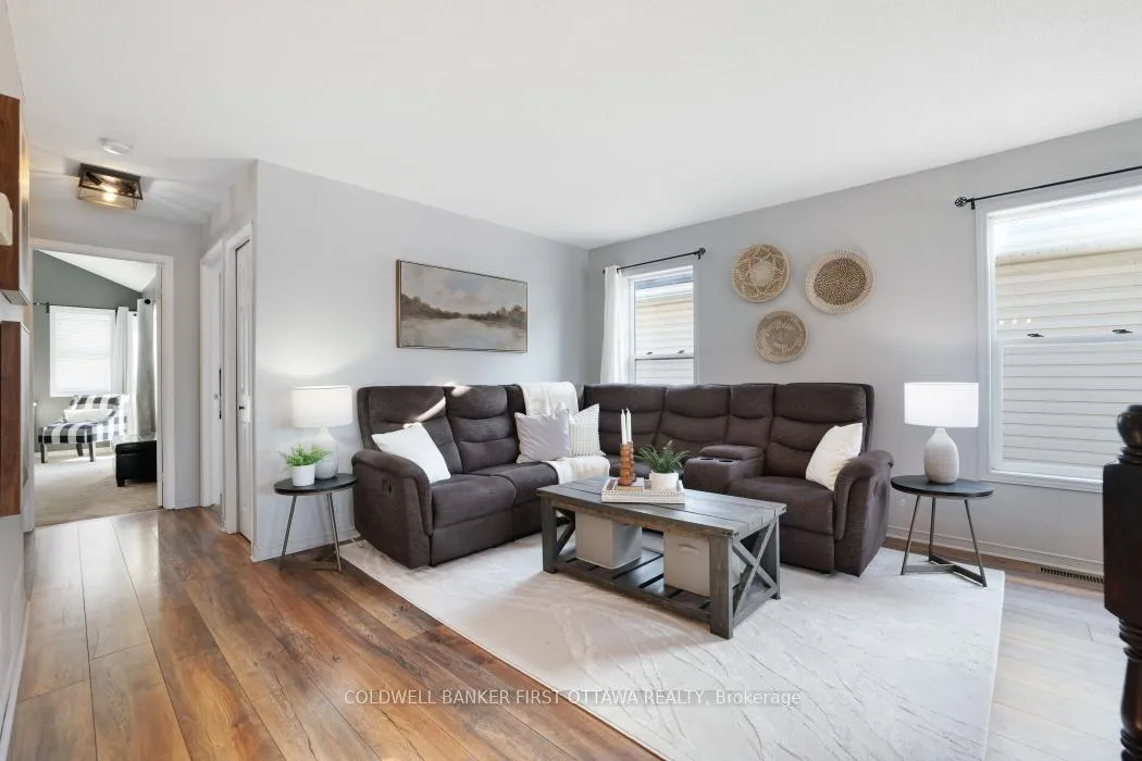 Photo 14 of 37 Boulder Way, Ottawa, Barrhaven - Longfields — HOMEH