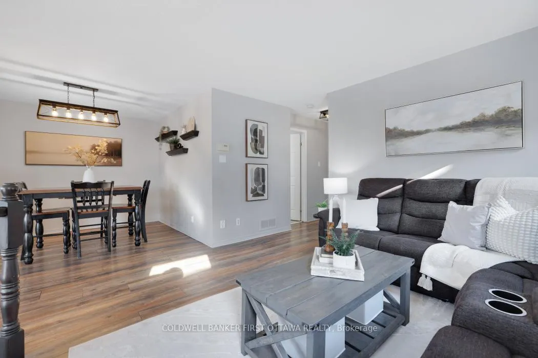Photo 18 of 37 Boulder Way, Ottawa, Barrhaven - Longfields — HOMEH