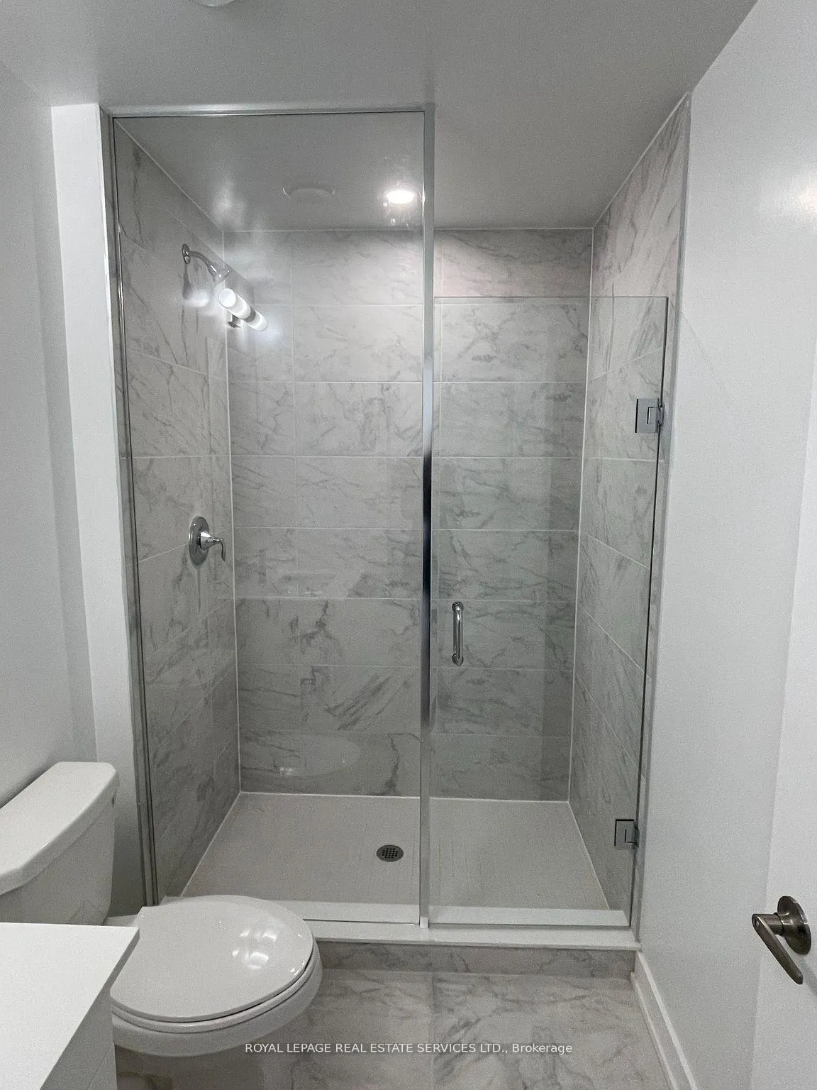 Photo 26 of Unit 801, 1035 Southdown Road, Mississauga, Clarkson — HOMEH