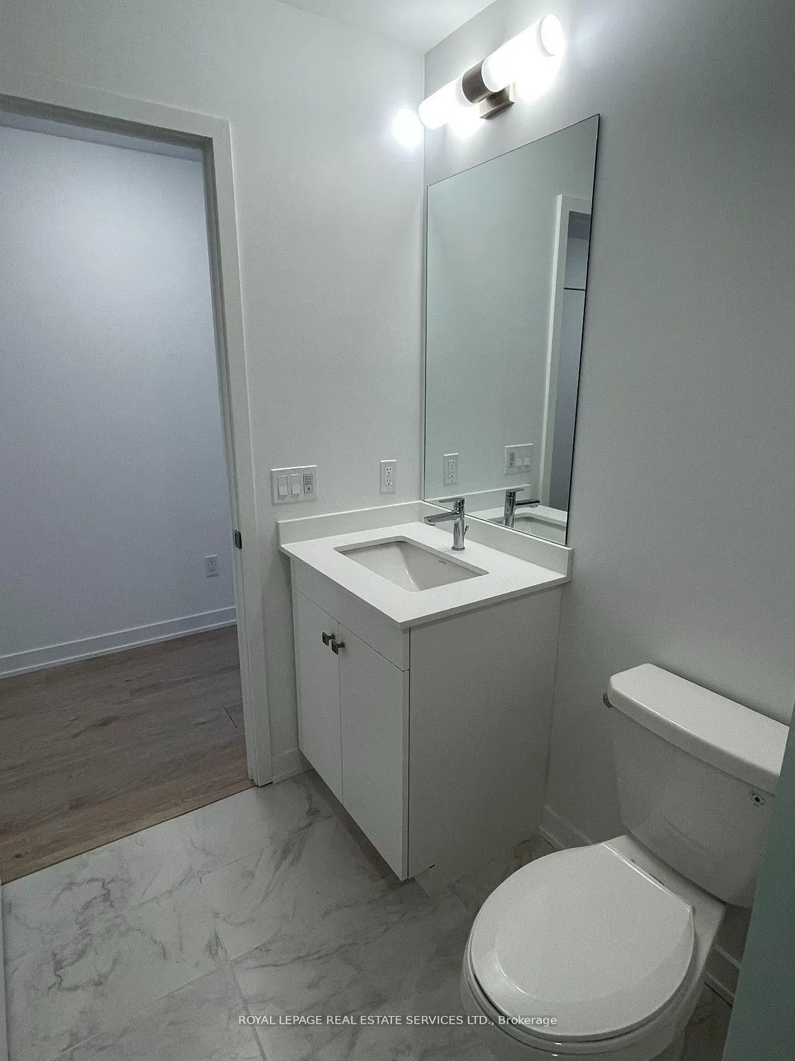 Photo 27 of Unit 801, 1035 Southdown Road, Mississauga, Clarkson — HOMEH