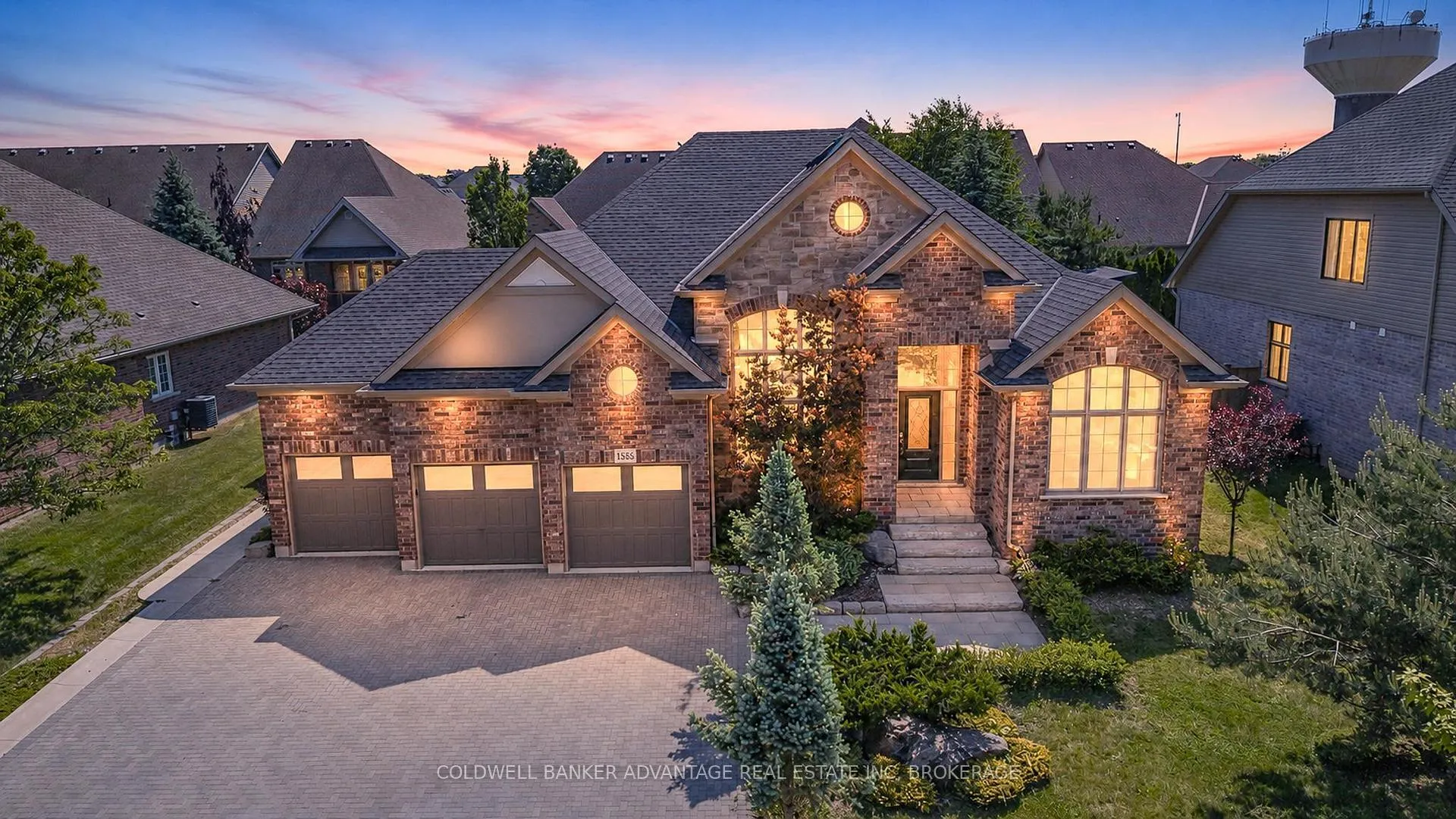 Photo 1 of 1585 Lookout Street, Pelham, Fonthill — HOMEH