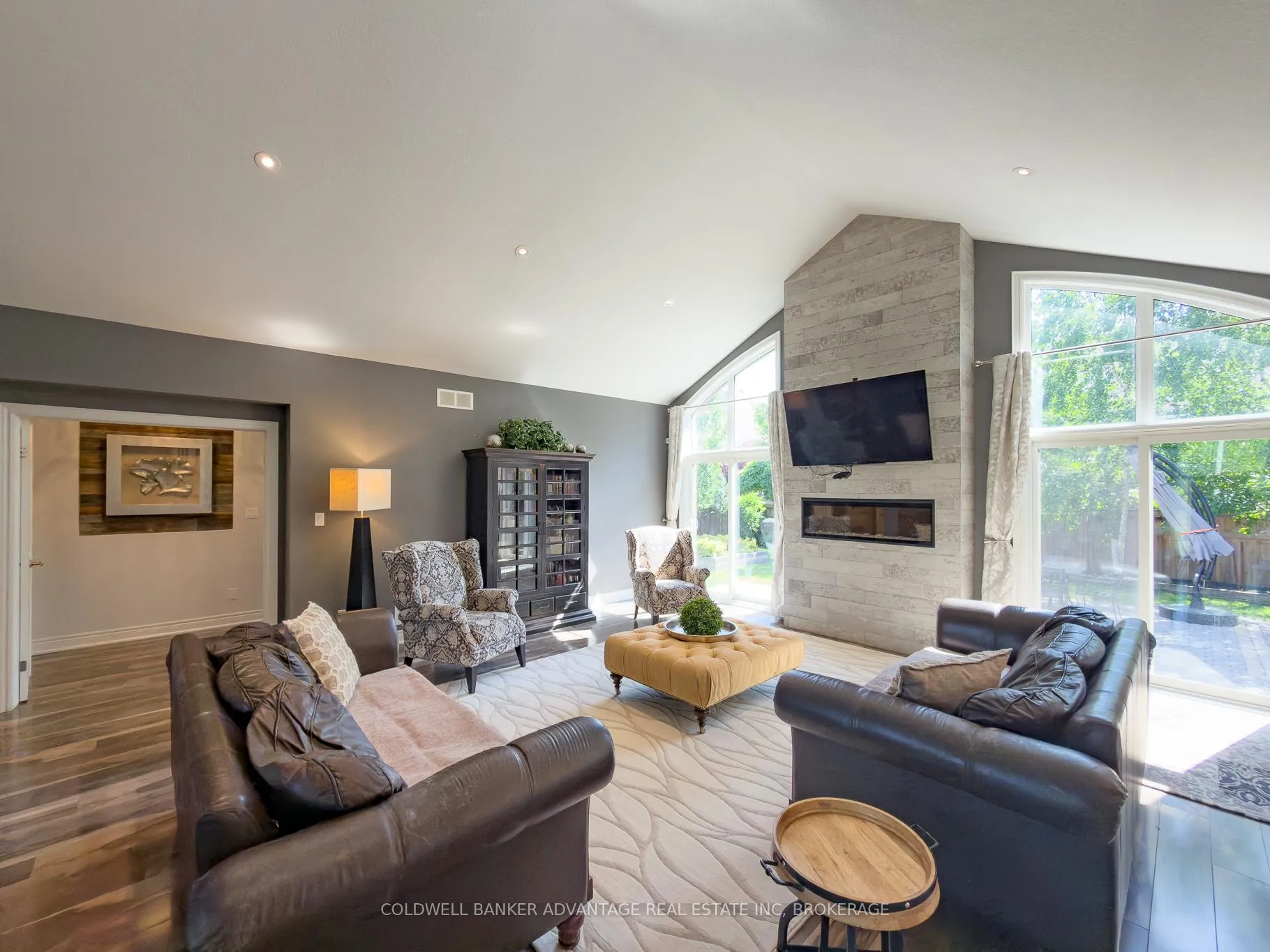 Photo 8 of 1585 Lookout Street, Pelham, Fonthill — HOMEH