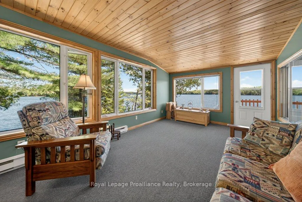 Photo 3 of 1017 Bay Lane, Frontenac, Frontenac North — HOMEH