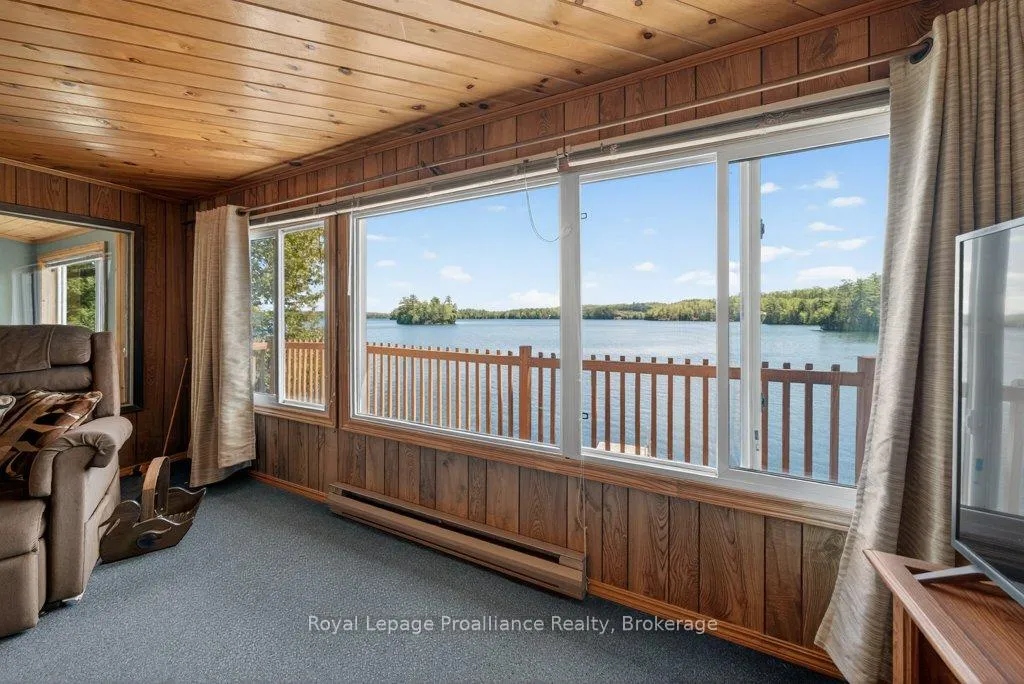Photo 8 of 1017 Bay Lane, Frontenac, Frontenac North — HOMEH