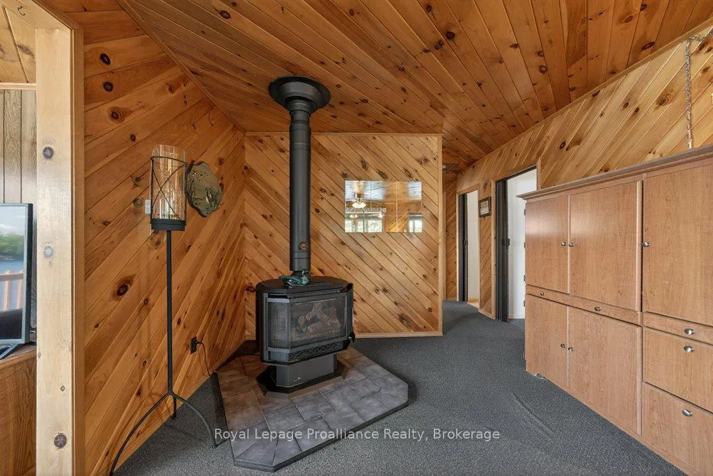 Photo 10 of 1017 Bay Lane, Frontenac, Frontenac North — HOMEH