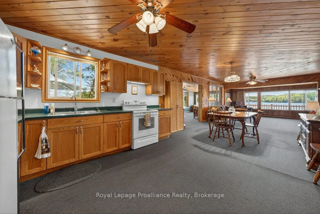Photo 19 of 1017 Bay Lane, Frontenac, Frontenac North — HOMEH