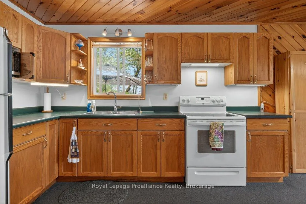 Photo 20 of 1017 Bay Lane, Frontenac, Frontenac North — HOMEH