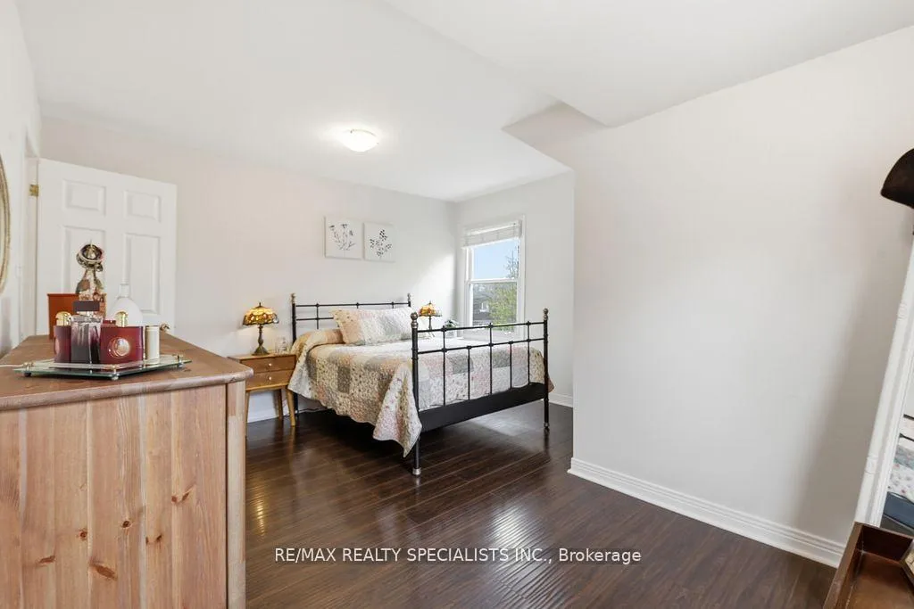 Photo 21 of 123 Mill Street S, Brampton, Downtown Brampton — HOMEH