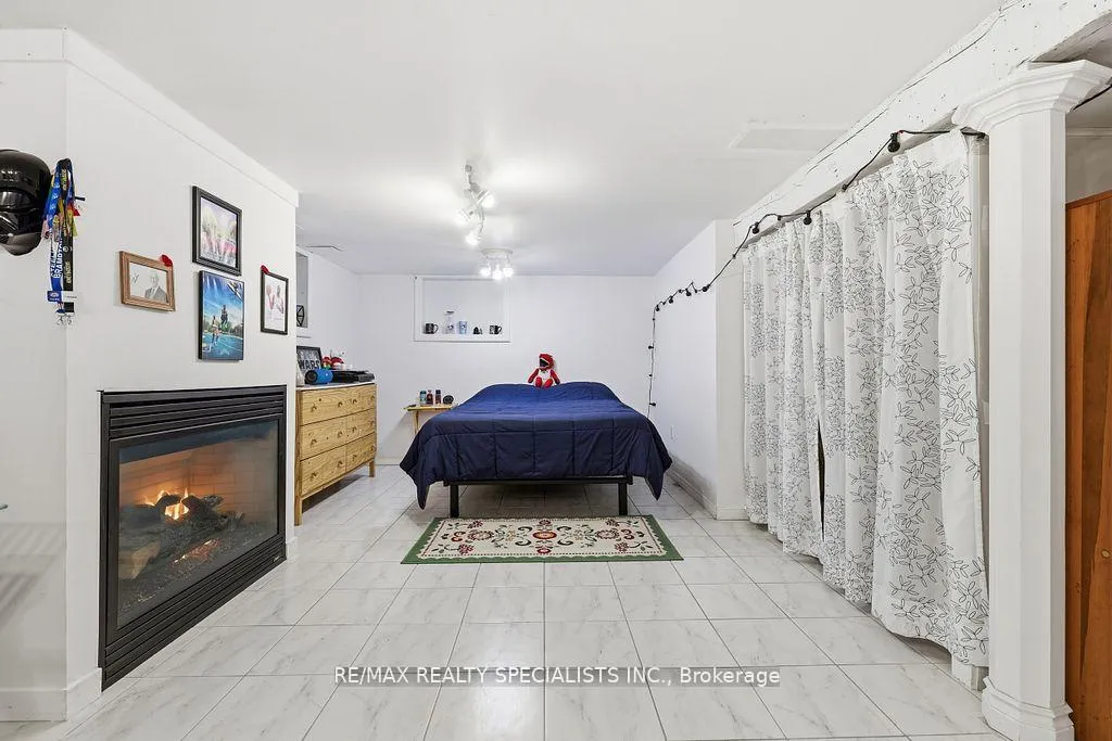 Photo 30 of 123 Mill Street S, Brampton, Downtown Brampton — HOMEH