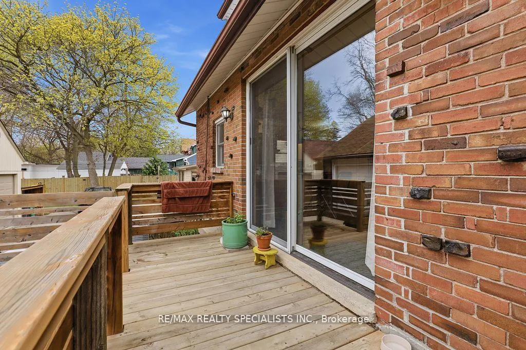Photo 38 of 123 Mill Street S, Brampton, Downtown Brampton — HOMEH