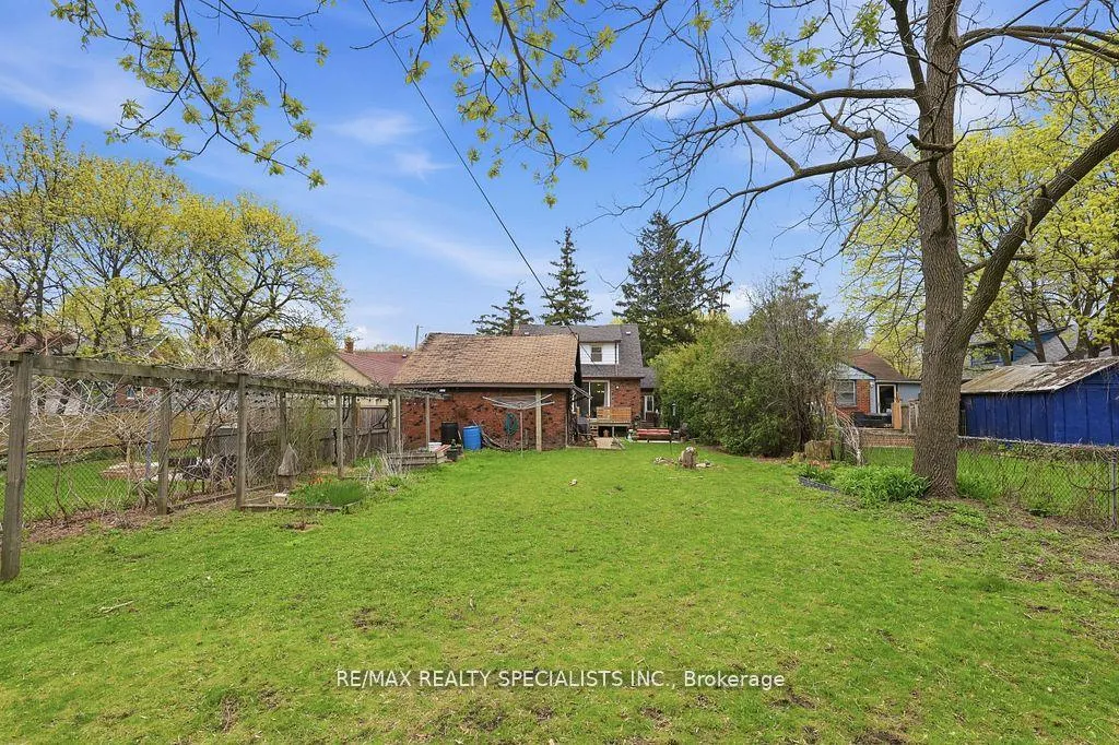 Photo 42 of 123 Mill Street S, Brampton, Downtown Brampton — HOMEH