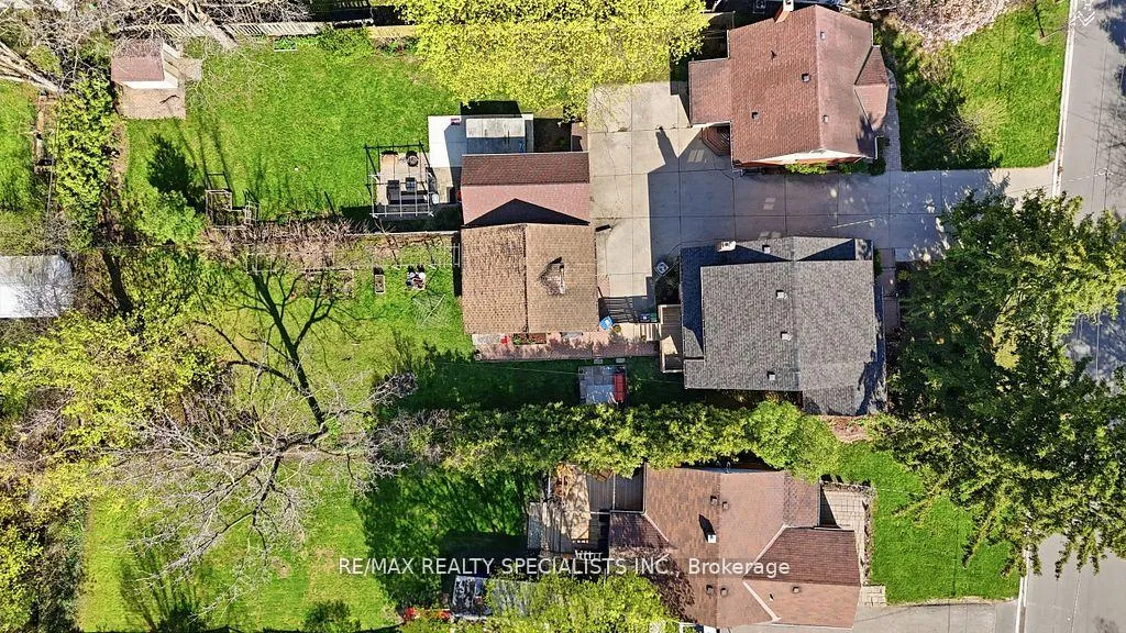 Photo 45 of 123 Mill Street S, Brampton, Downtown Brampton — HOMEH