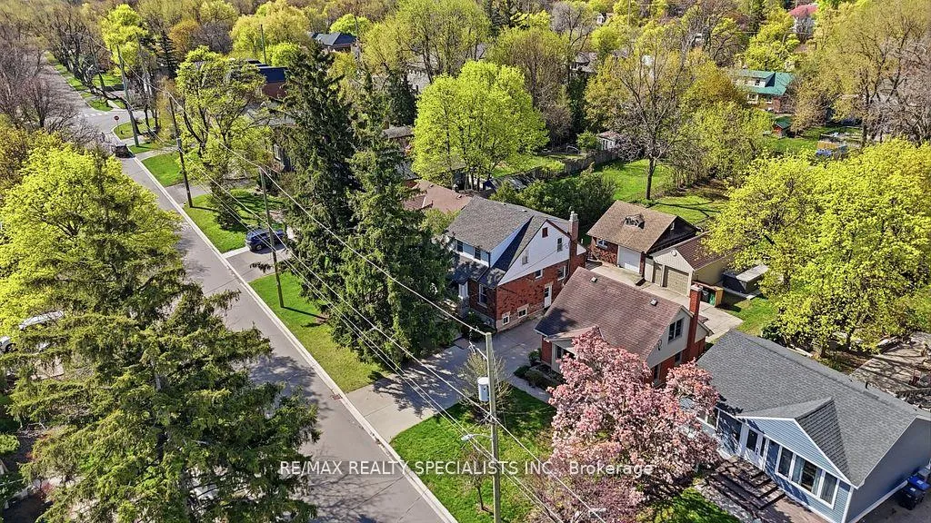 Photo 47 of 123 Mill Street S, Brampton, Downtown Brampton — HOMEH