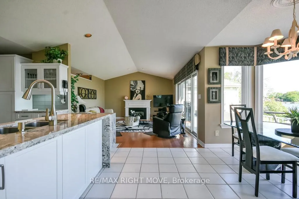 Photo 17 of 683 Glen Crescent, Orillia — HOMEH
