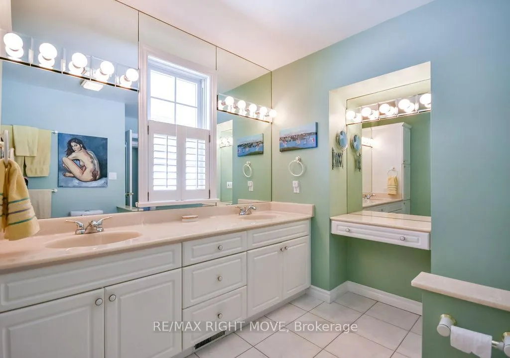 Photo 24 of 683 Glen Crescent, Orillia — HOMEH