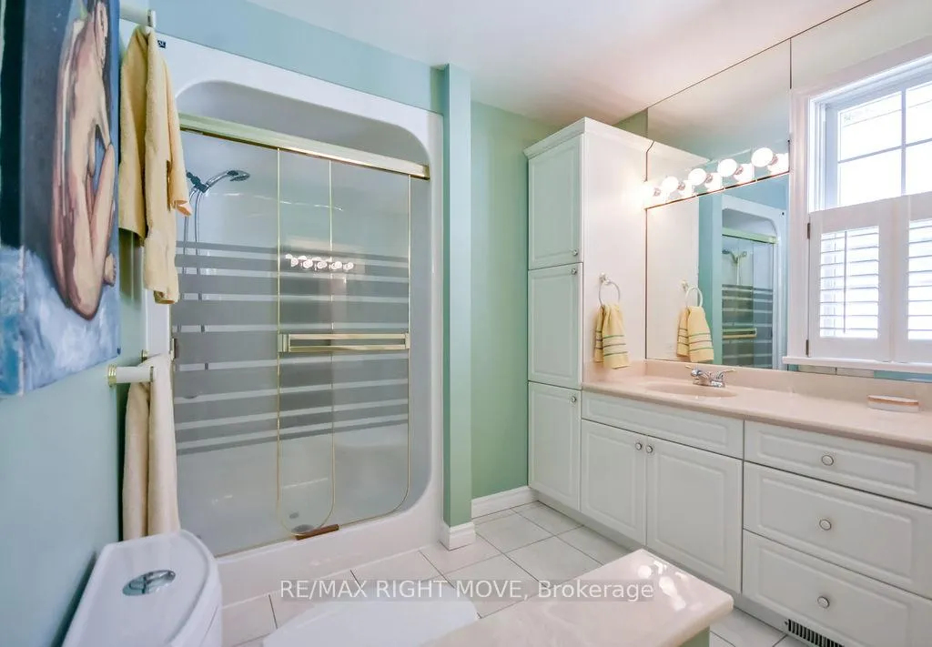 Photo 25 of 683 Glen Crescent, Orillia — HOMEH