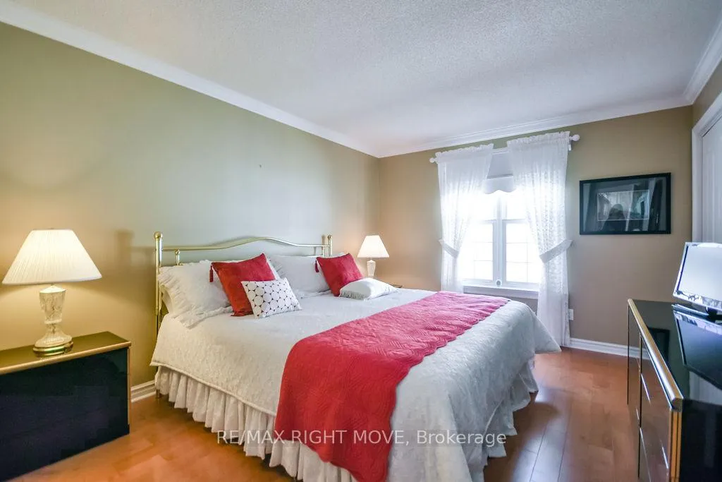 Photo 26 of 683 Glen Crescent, Orillia — HOMEH