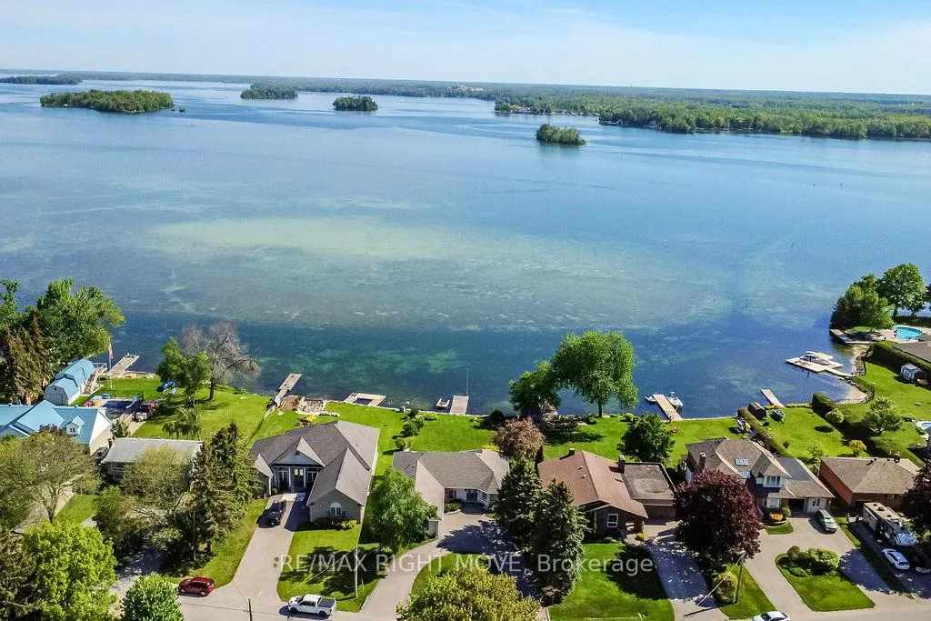Photo 37 of 683 Glen Crescent, Orillia — HOMEH