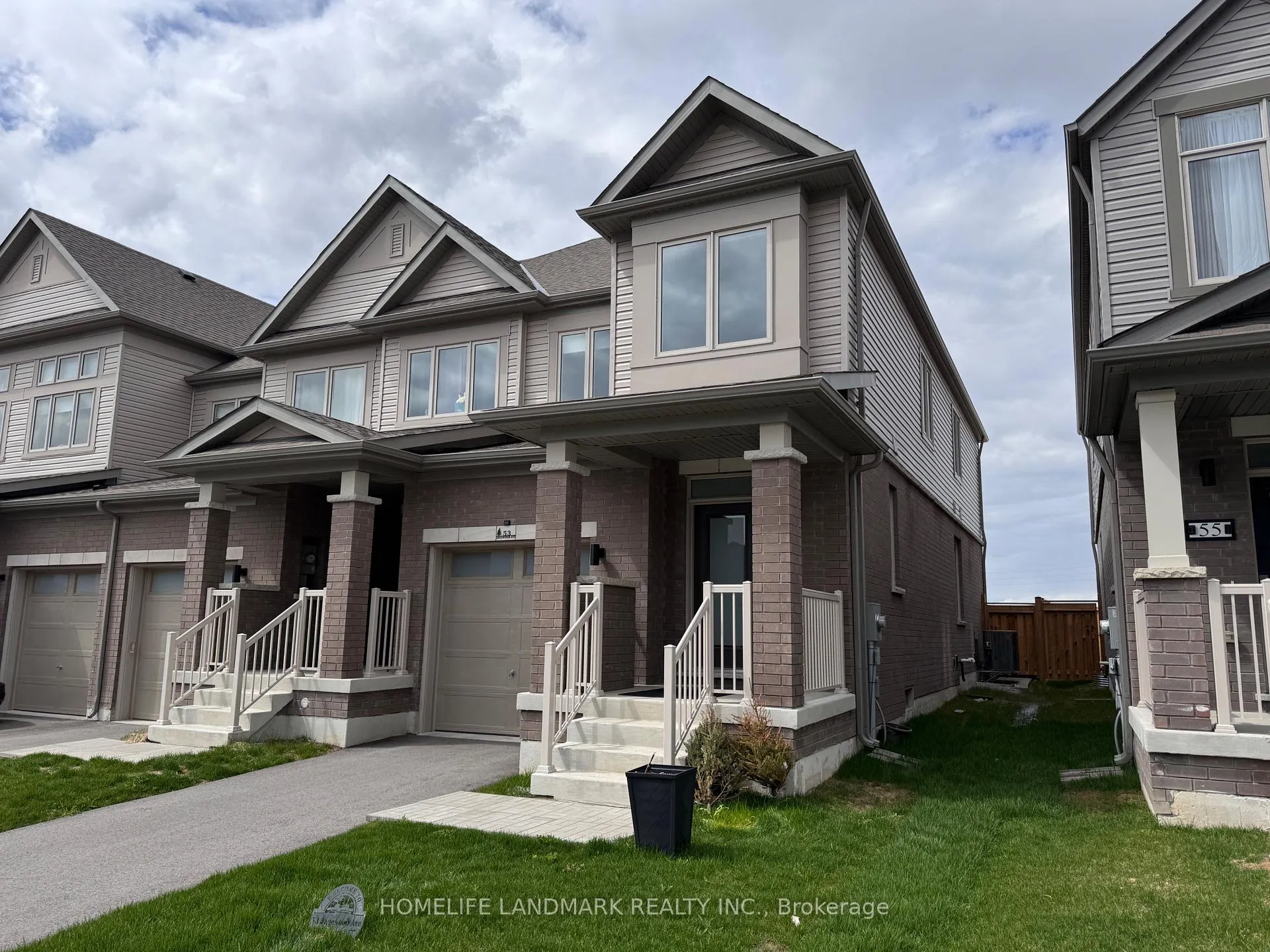 Photo 2 of 53 Sagewood Avenue, Barrie, Rural Barrie Southeast — HOMEH