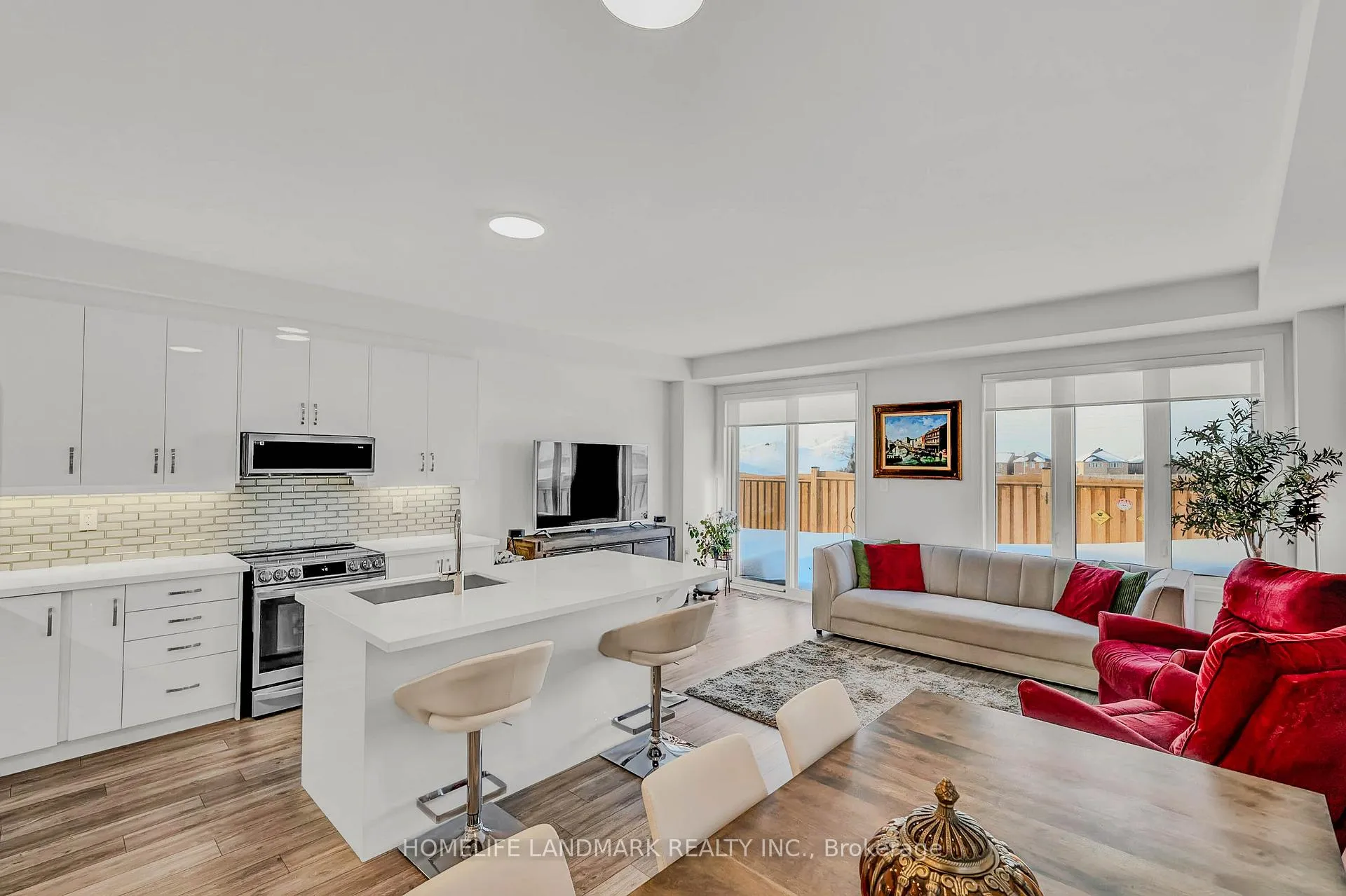 Photo 11 of 53 Sagewood Avenue, Barrie, Rural Barrie Southeast — HOMEH