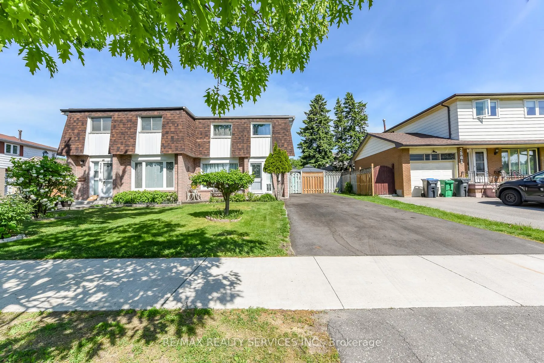 Photo 46 of 2569 Lundene Road, Mississauga, Clarkson — HOMEH