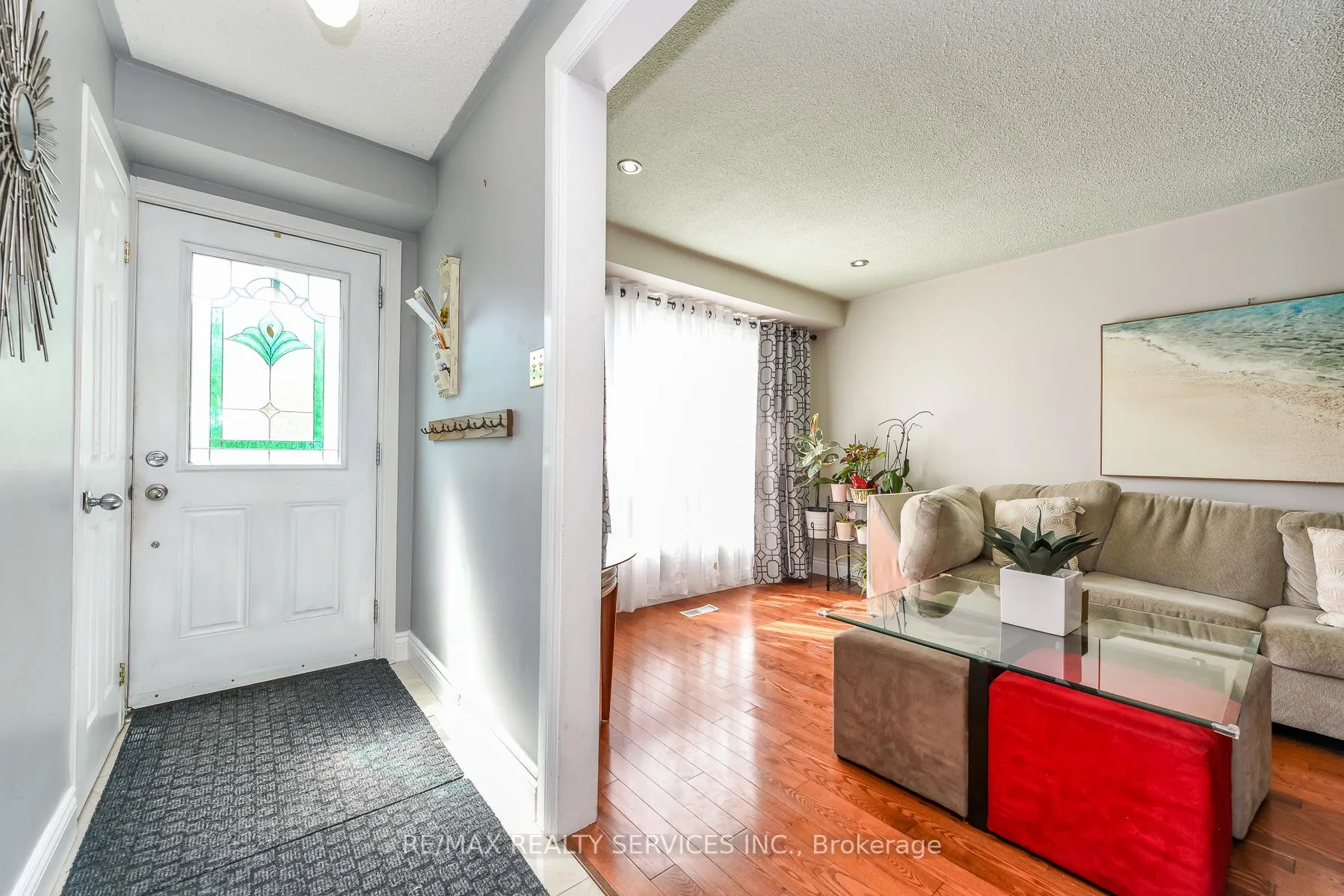 Photo 4 of 2569 Lundene Road, Mississauga, Clarkson — HOMEH