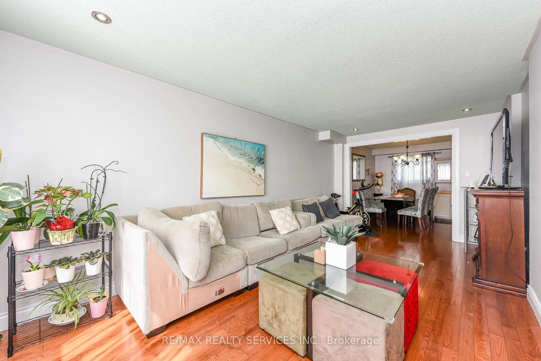 Photo 8 of 2569 Lundene Road, Mississauga, Clarkson — HOMEH