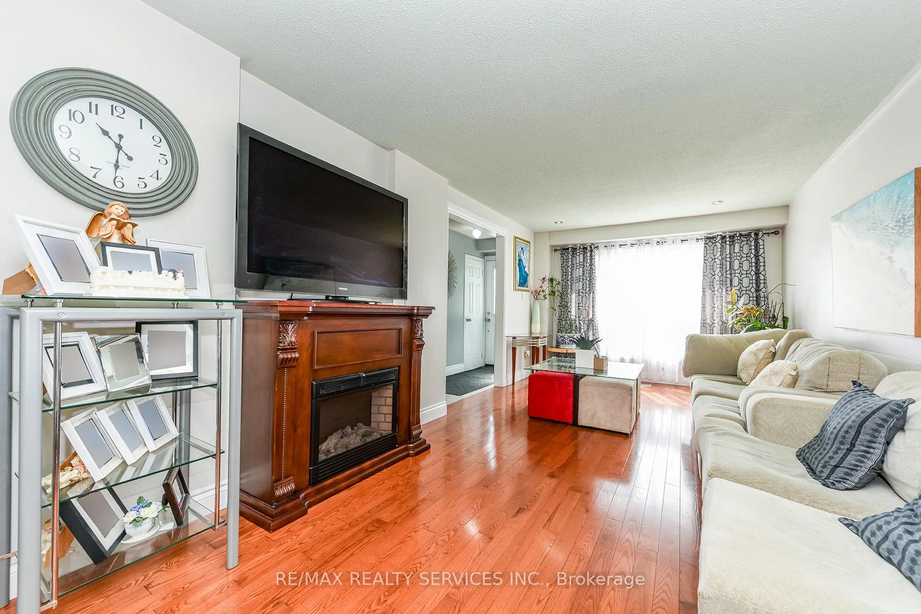 Photo 14 of 2569 Lundene Road, Mississauga, Clarkson — HOMEH
