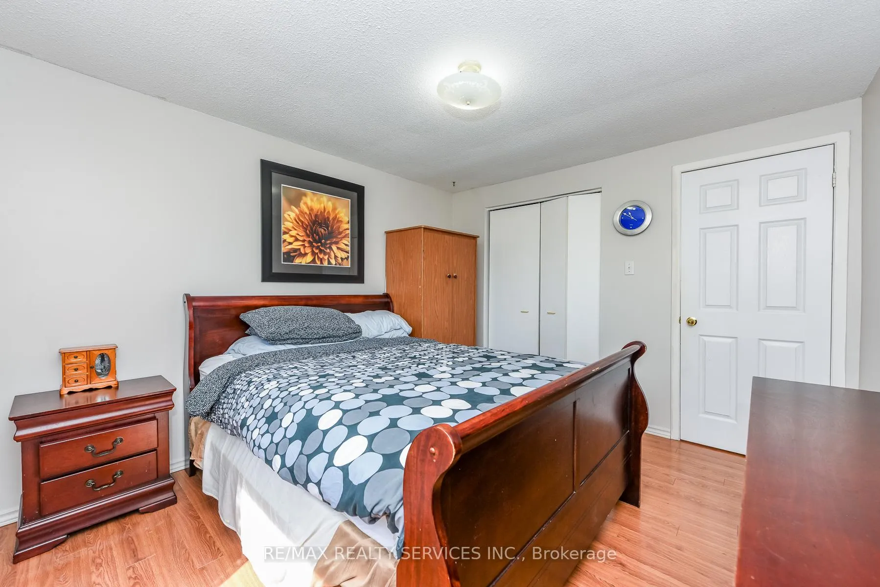 Photo 30 of 2569 Lundene Road, Mississauga, Clarkson — HOMEH