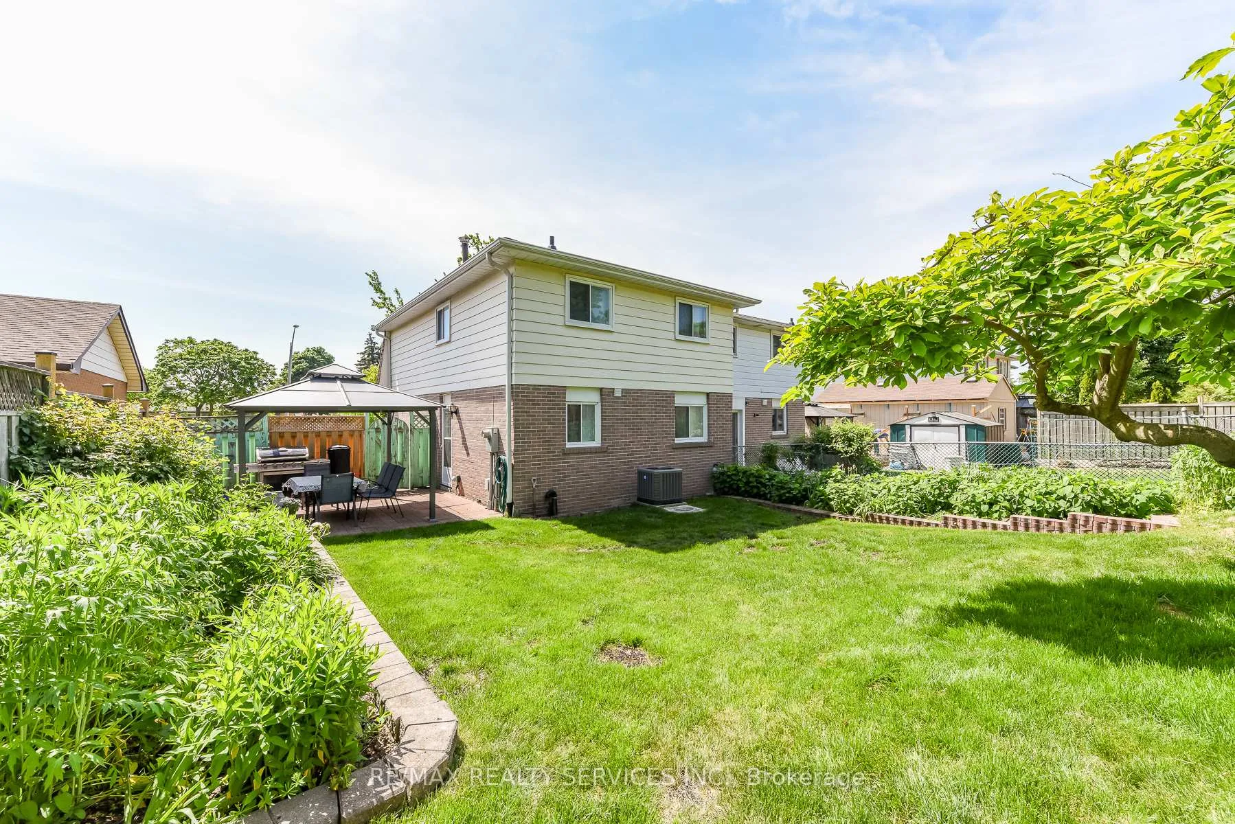 Photo 43 of 2569 Lundene Road, Mississauga, Clarkson — HOMEH