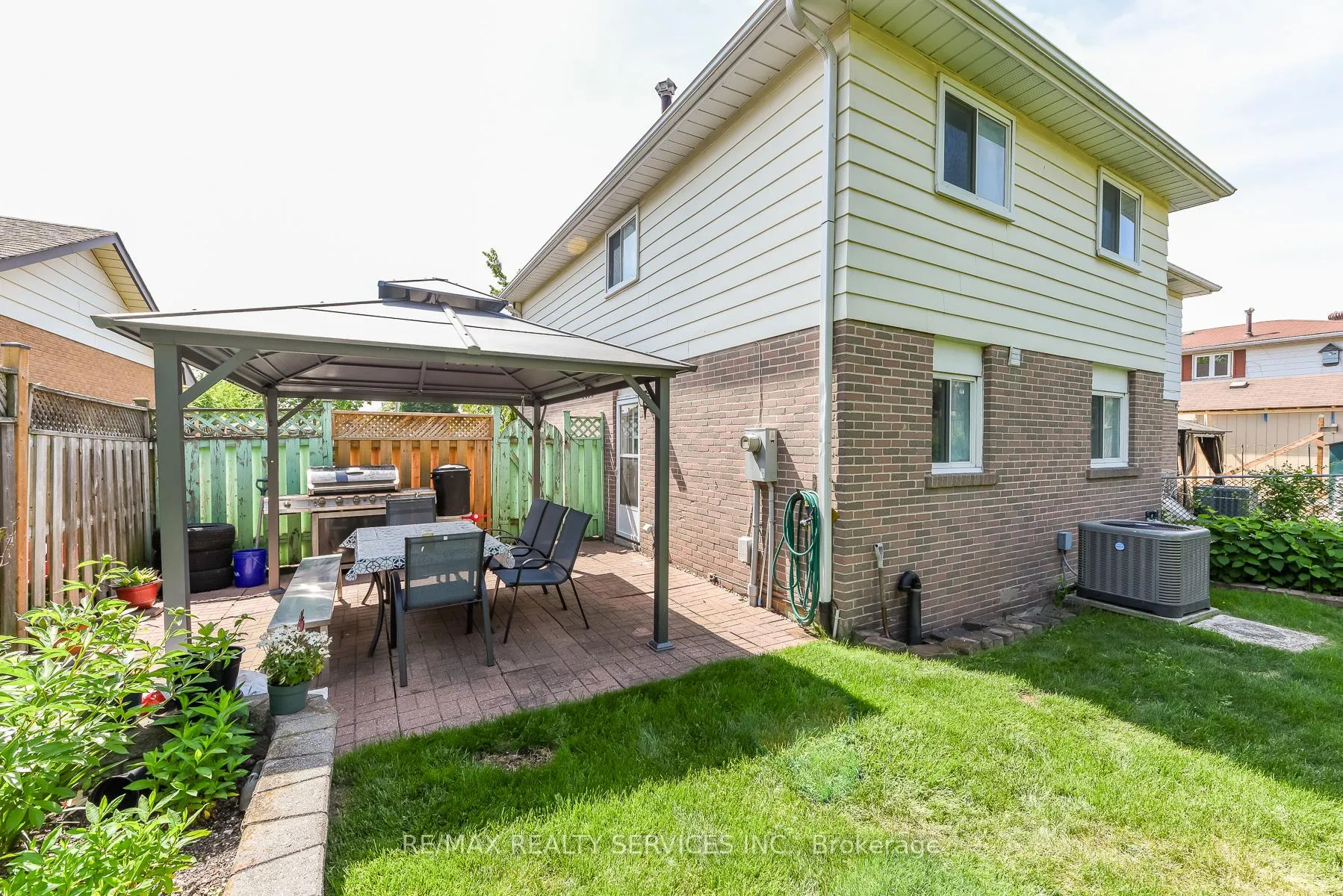 Photo 44 of 2569 Lundene Road, Mississauga, Clarkson — HOMEH