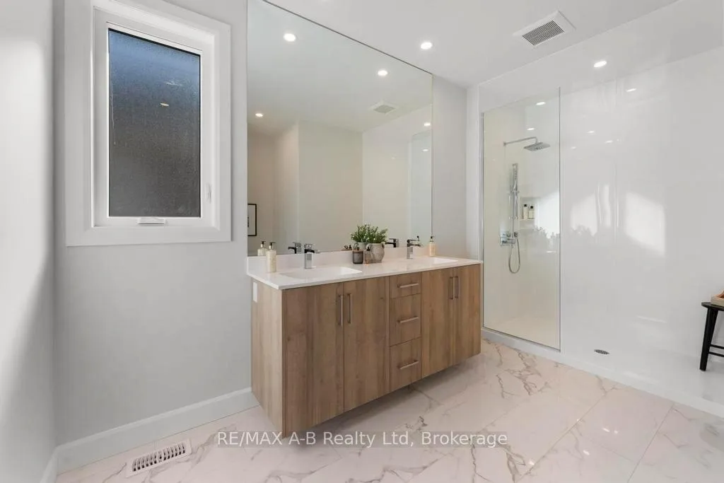 Photo 16 of 21 Nelson Street, West Perth, Mitchell — HOMEH