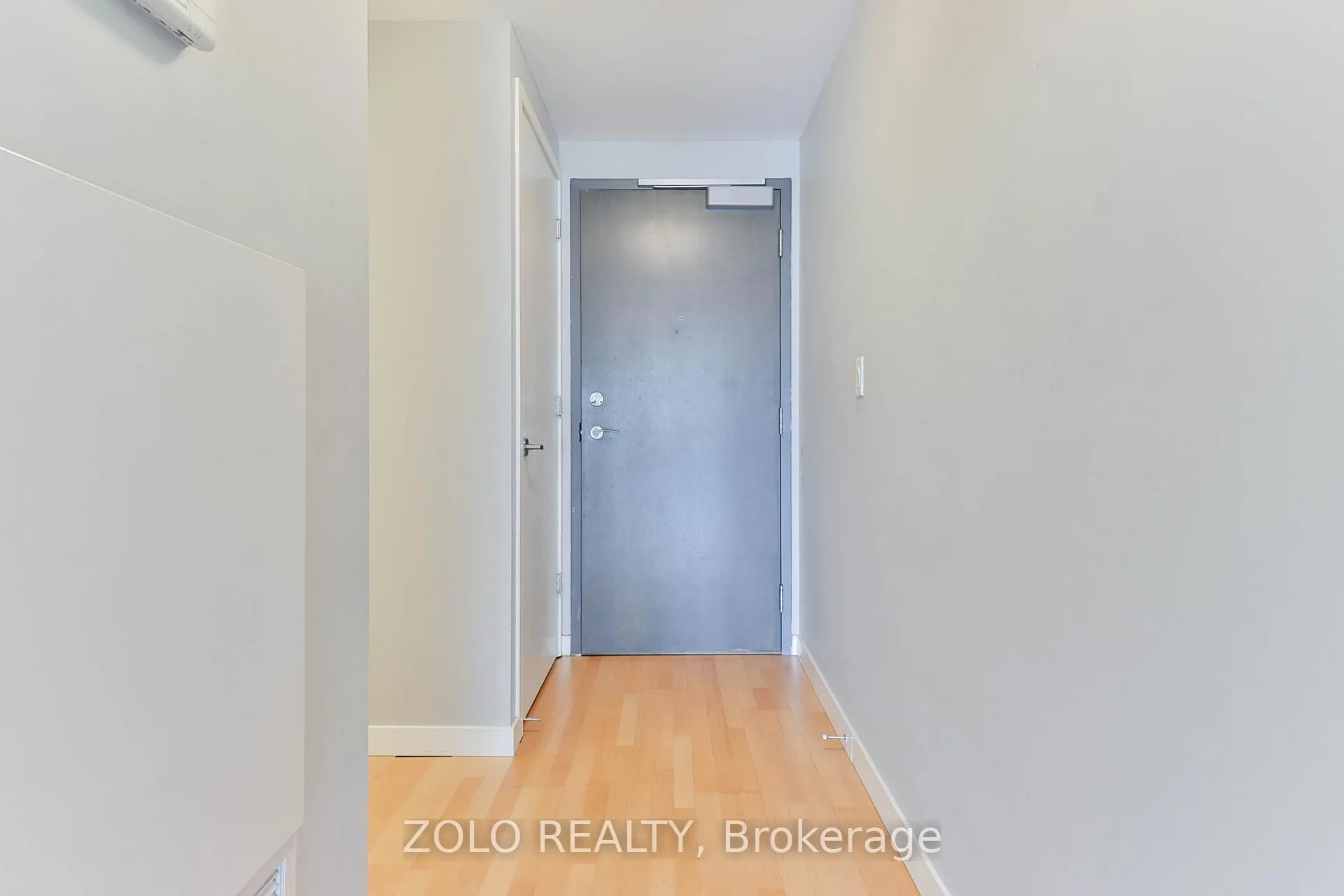 Photo 5 of Unit 709, 285 Mutual Street, Toronto, Church-Yonge Corridor — HOMEH