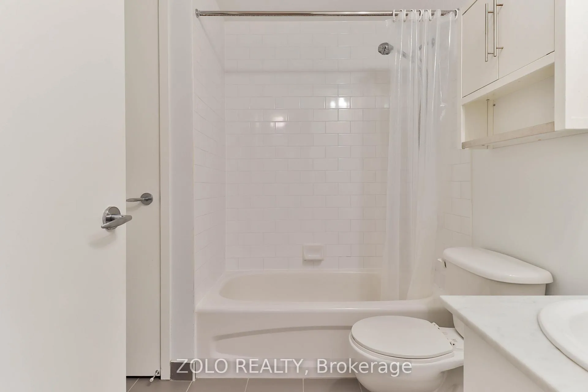 Photo 8 of Unit 709, 285 Mutual Street, Toronto, Church-Yonge Corridor — HOMEH