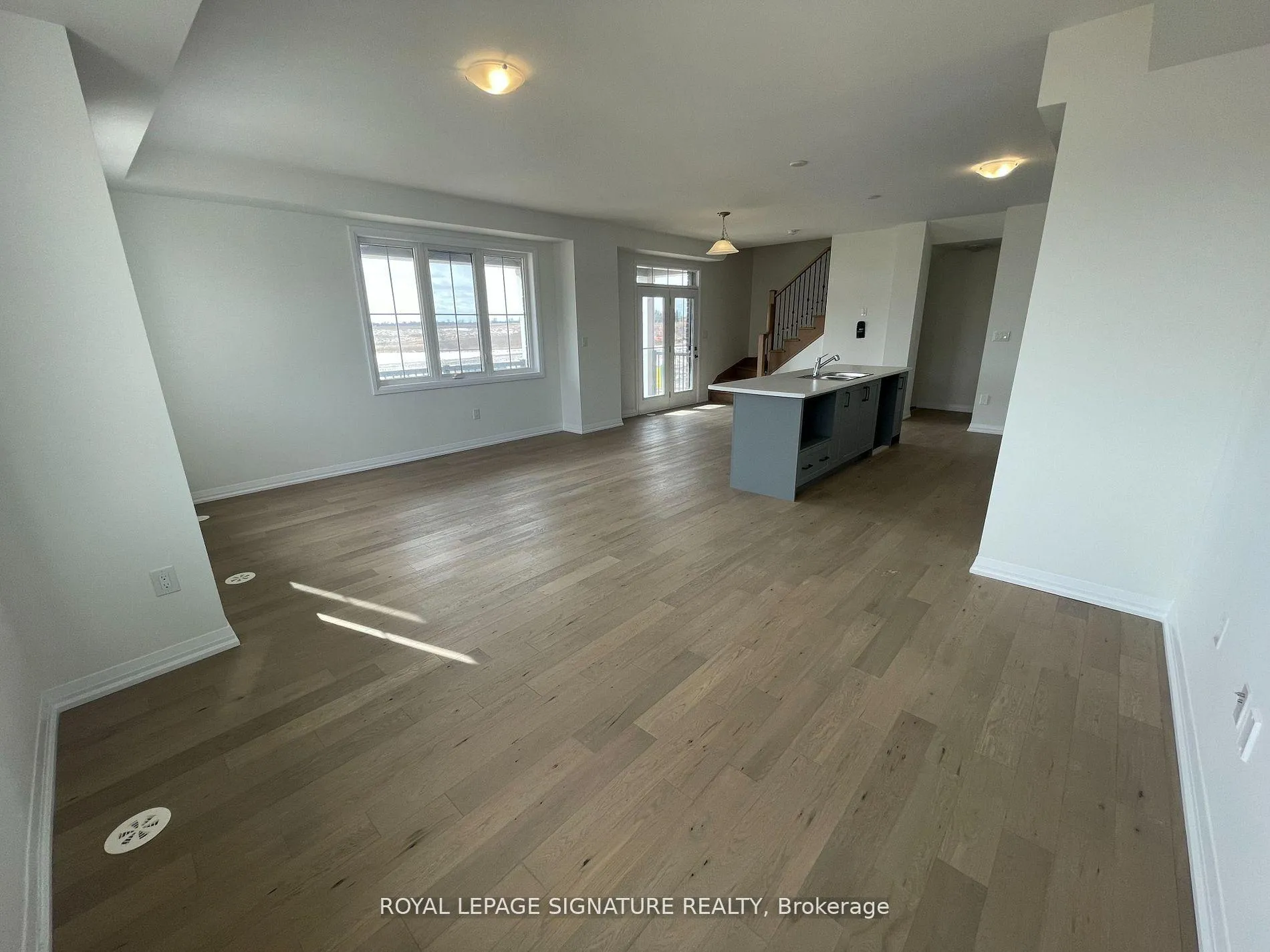 Photo 15 of 1 Granville Crescent, Haldimand — HOMEH