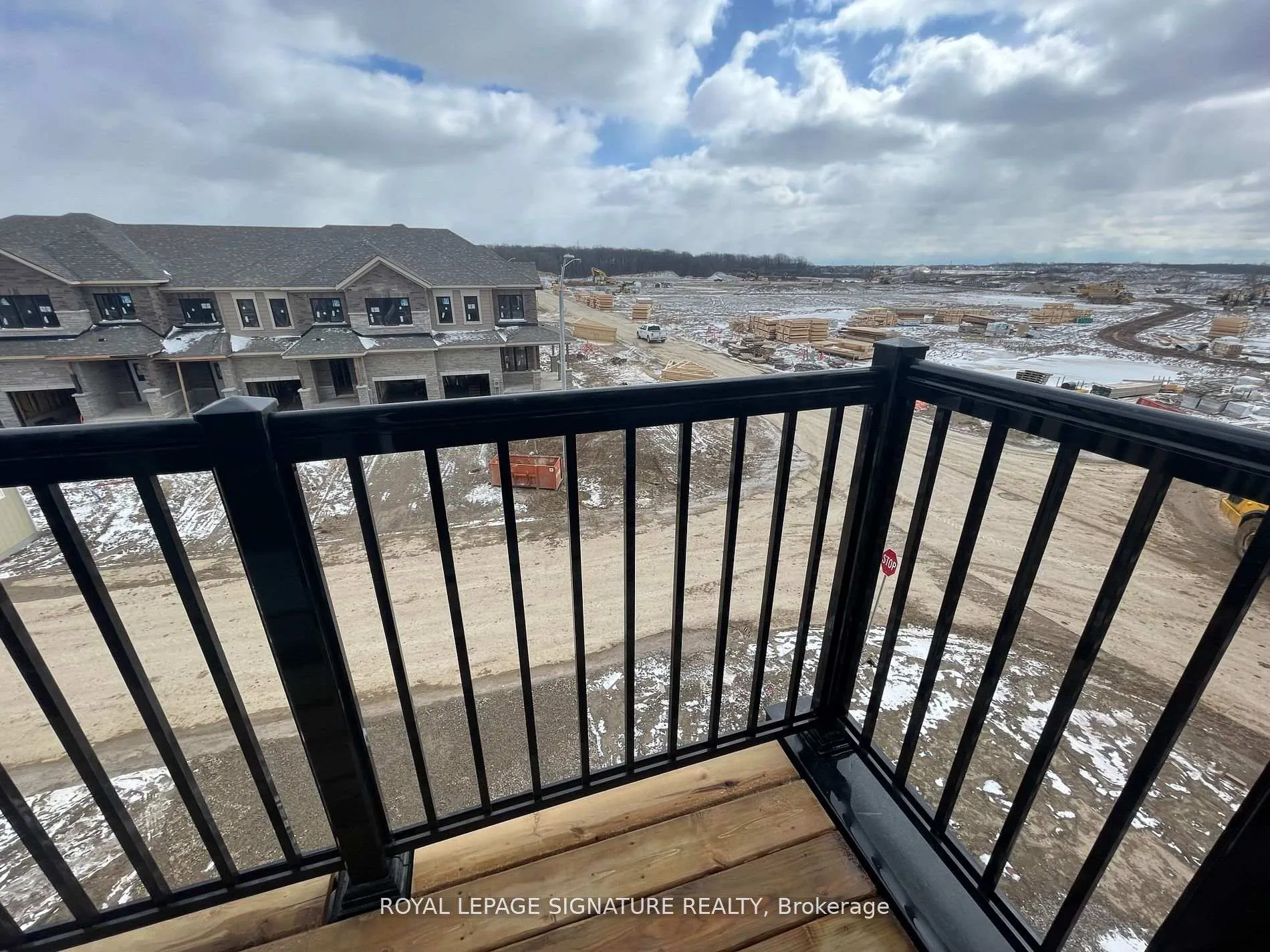 Photo 22 of 1 Granville Crescent, Haldimand — HOMEH