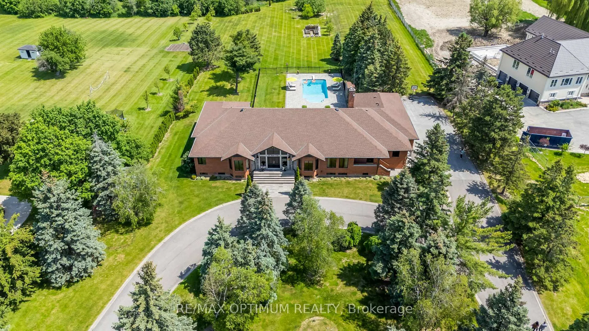 Photo 1 of 37 Fenton Way, Brampton, Toronto Gore Rural Estate — HOMEH