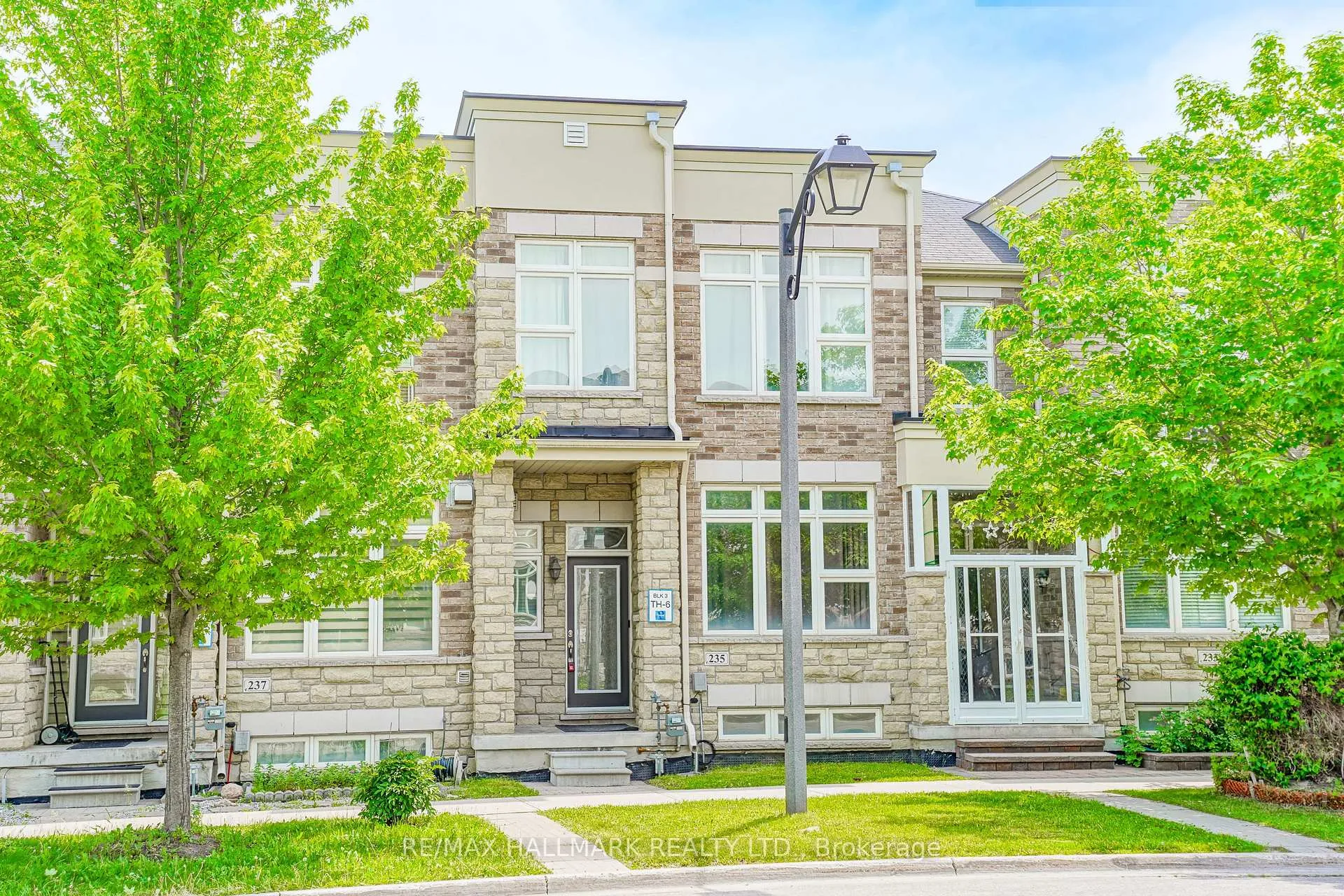 Front of 235 South Unionville Avenue
