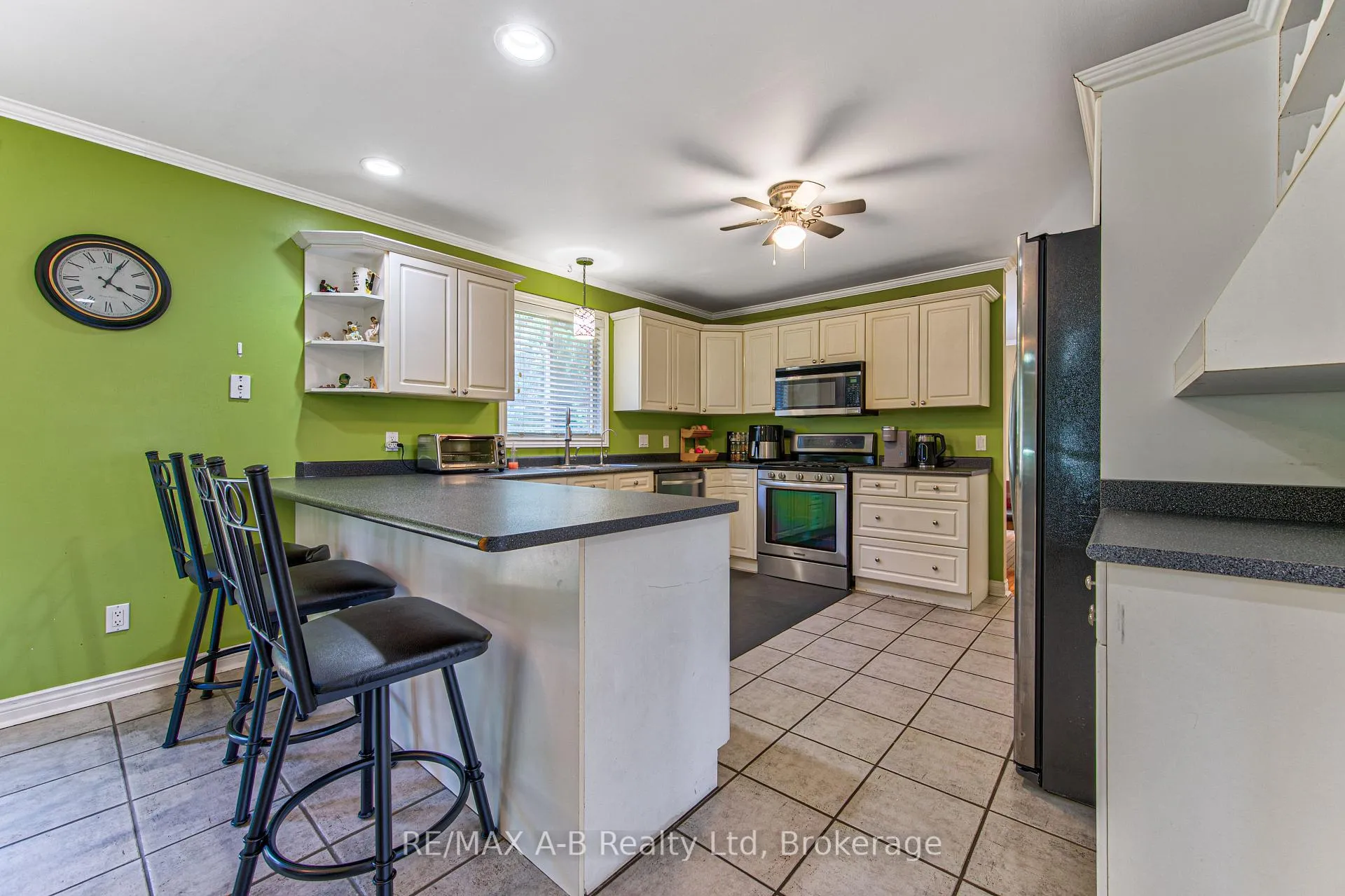 Photo 13 of 3968 Wilson Street, Perth East, Shakespeare — HOMEH