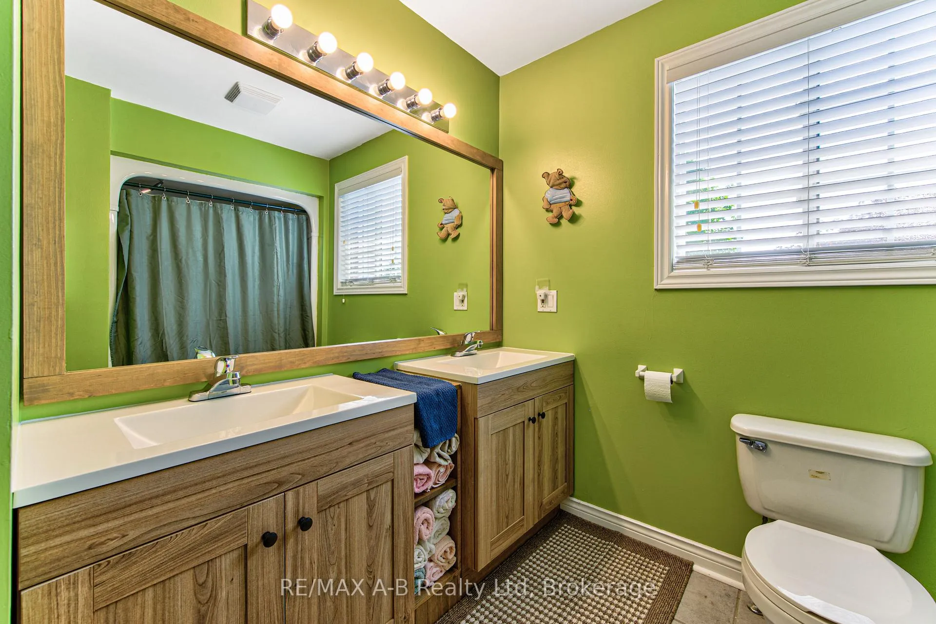 Photo 23 of 3968 Wilson Street, Perth East, Shakespeare — HOMEH