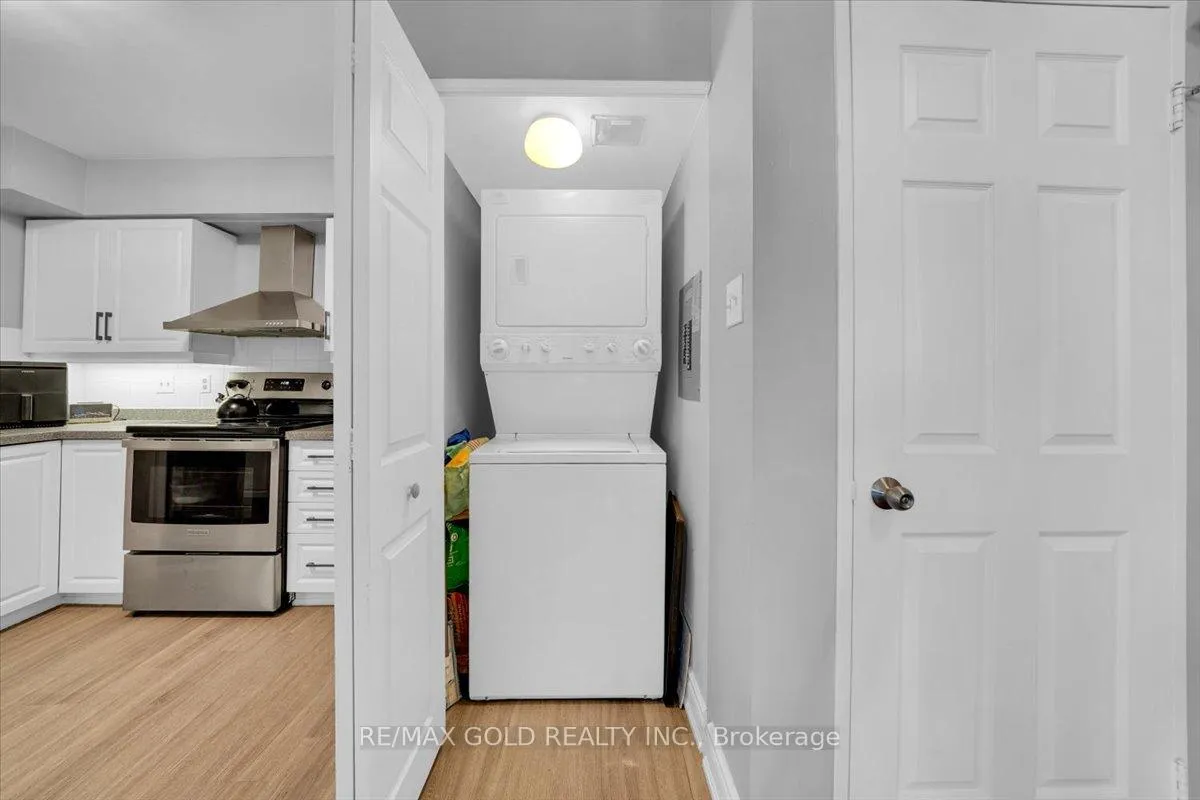 Photo 9 of Unit 805, 55 Elm Drive W, Mississauga, City Centre — HOMEH