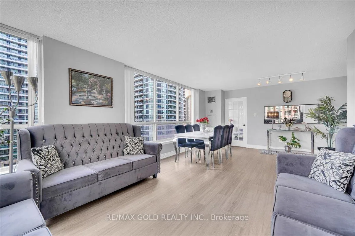Photo 18 of Unit 805, 55 Elm Drive W, Mississauga, City Centre — HOMEH