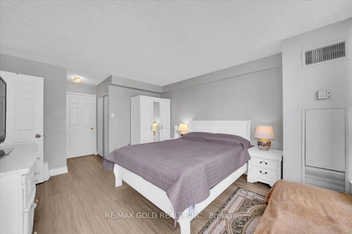 Photo 21 of Unit 805, 55 Elm Drive W, Mississauga, City Centre — HOMEH