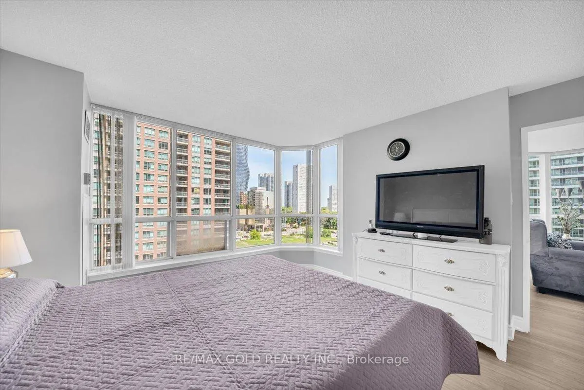 Photo 22 of Unit 805, 55 Elm Drive W, Mississauga, City Centre — HOMEH