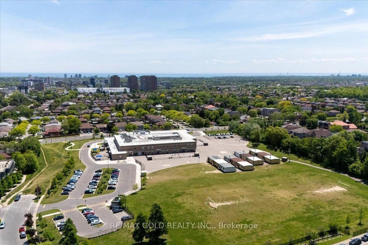 Photo 46 of Unit 805, 55 Elm Drive W, Mississauga, City Centre — HOMEH