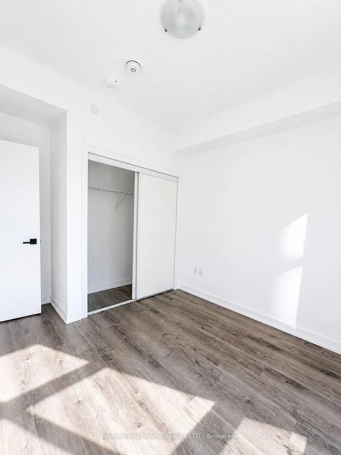 Photo 4 of Unit #226, 470 Dundas Street E, Hamilton, Waterdown — HOMEH