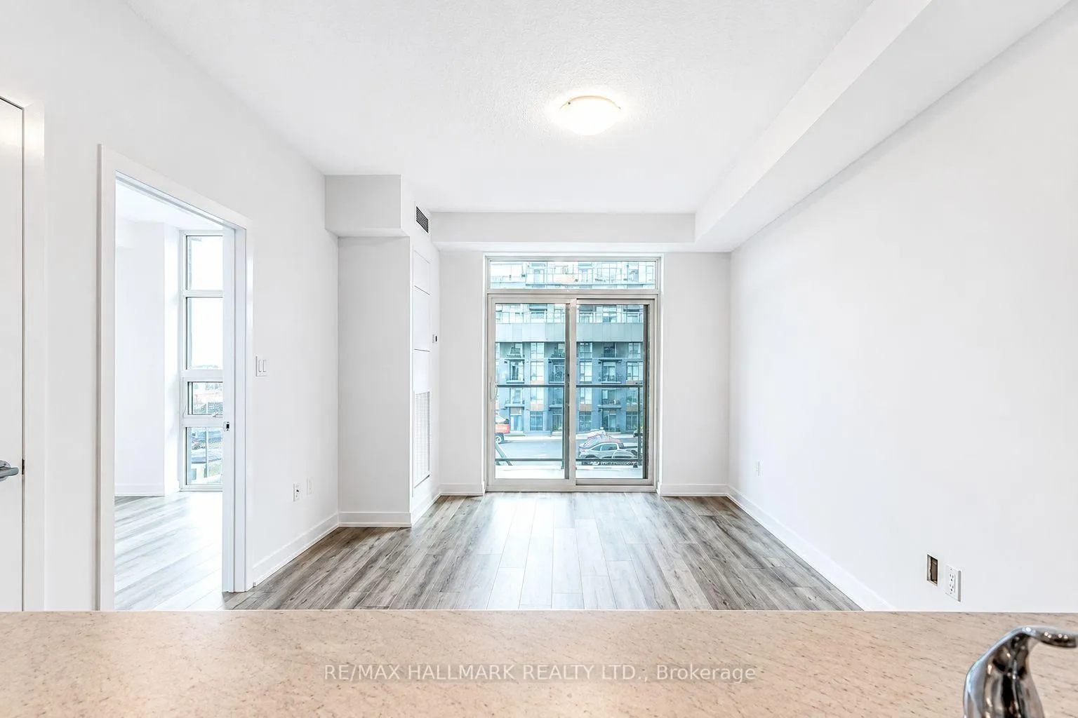 Photo 8 of Unit #226, 470 Dundas Street E, Hamilton, Waterdown — HOMEH
