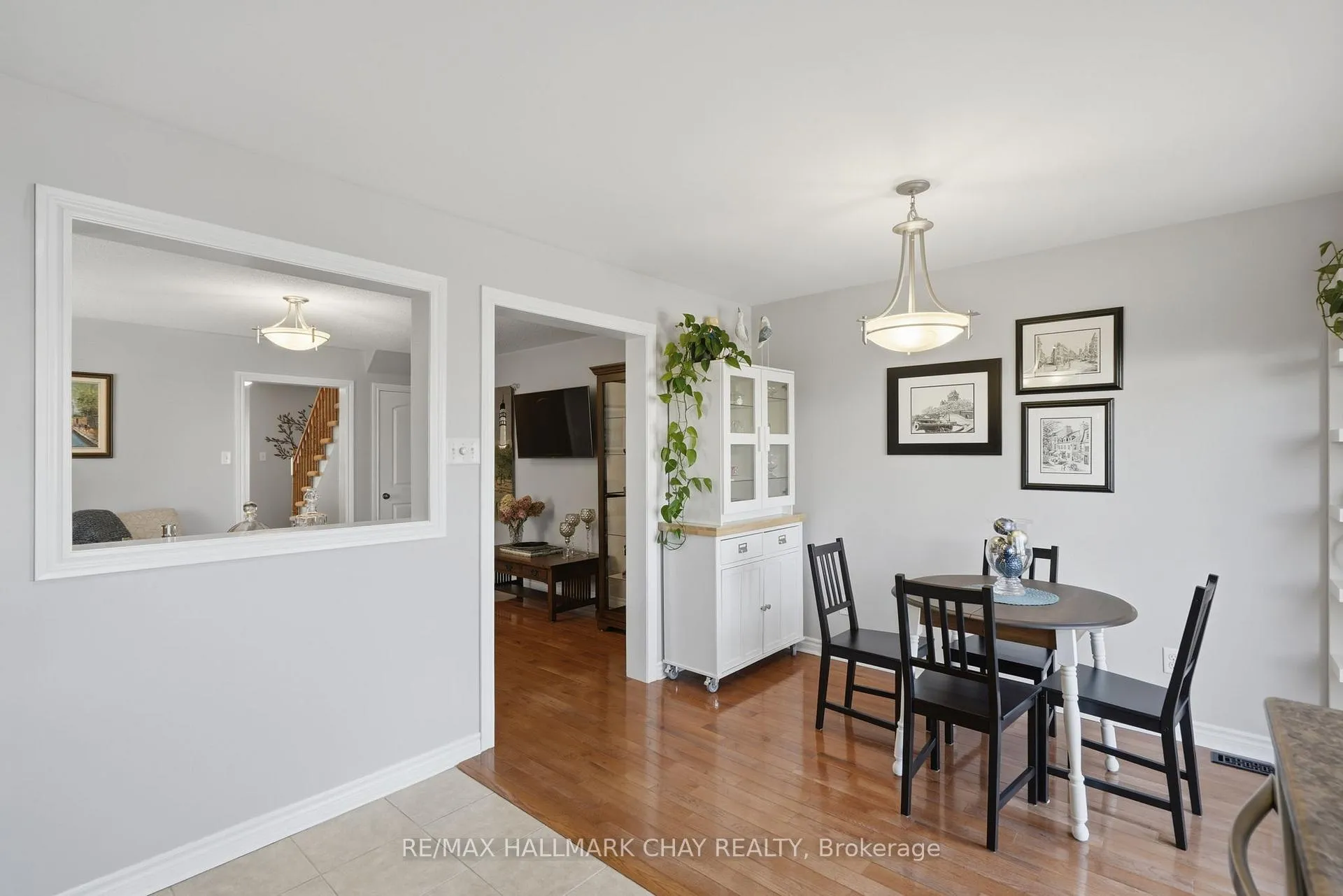 Photo 14 of 215 Banting Crescent, Essa, Angus — HOMEH