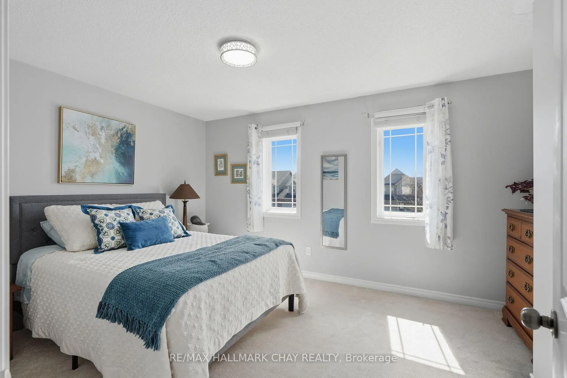 Photo 24 of 215 Banting Crescent, Essa, Angus — HOMEH