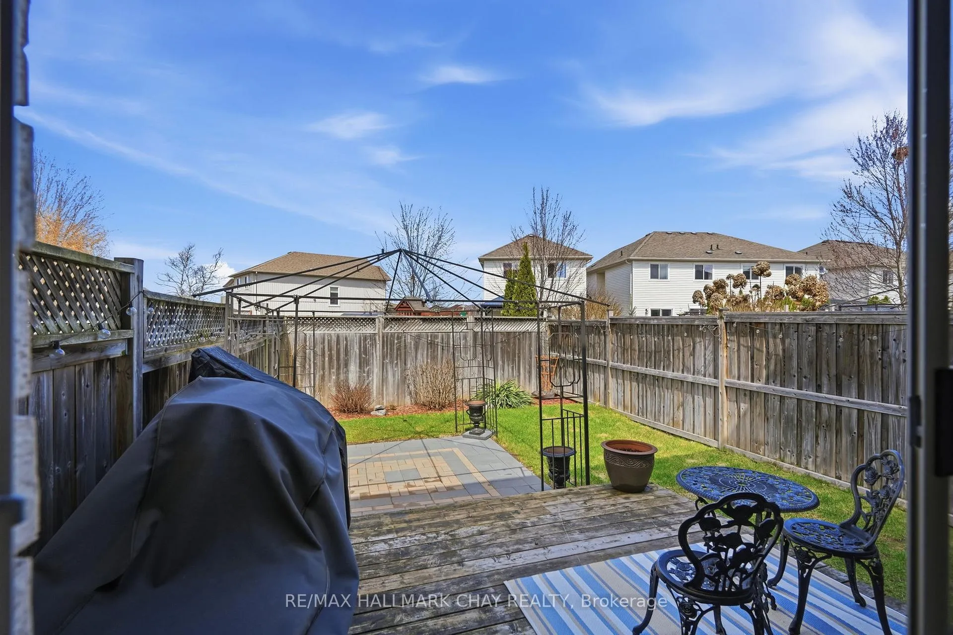 Photo 25 of 215 Banting Crescent, Essa, Angus — HOMEH